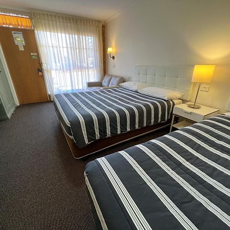Summerhill Motor Inn (Adults Only) Merimbula Buitenkant foto