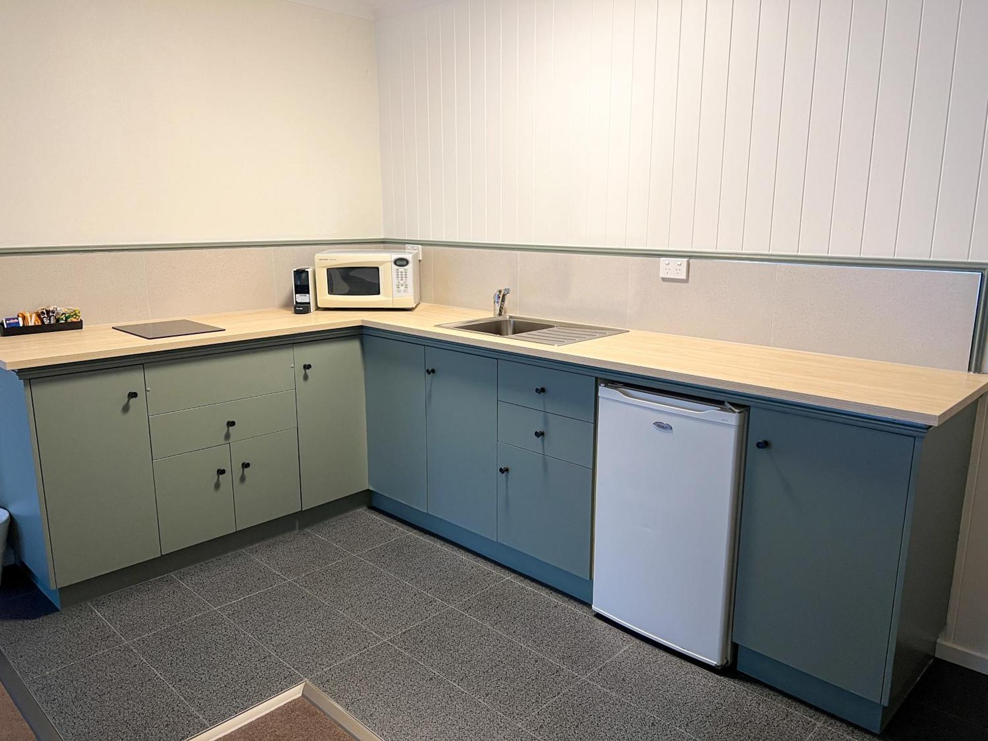 Summerhill Motor Inn (Adults Only) Merimbula Buitenkant foto