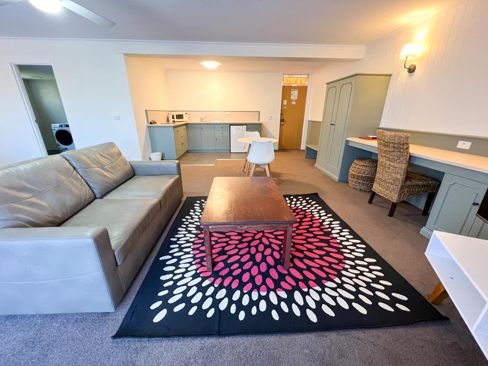Summerhill Motor Inn (Adults Only) Merimbula Buitenkant foto